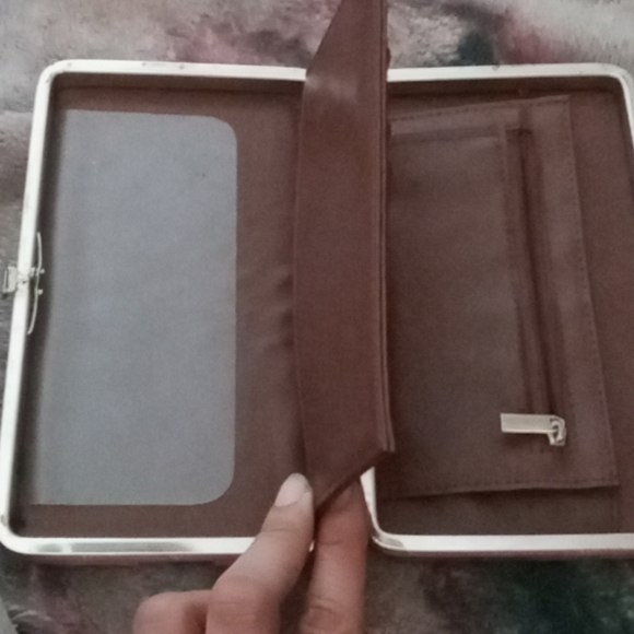 Mossy Oak obsession  flat clutch/tote - Picture 5 of 5